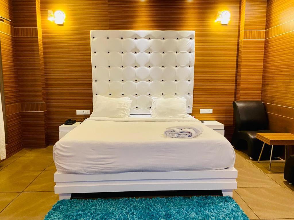 Pearl Park Beach Resort Private Limited Порт Блеър Екстериор снимка